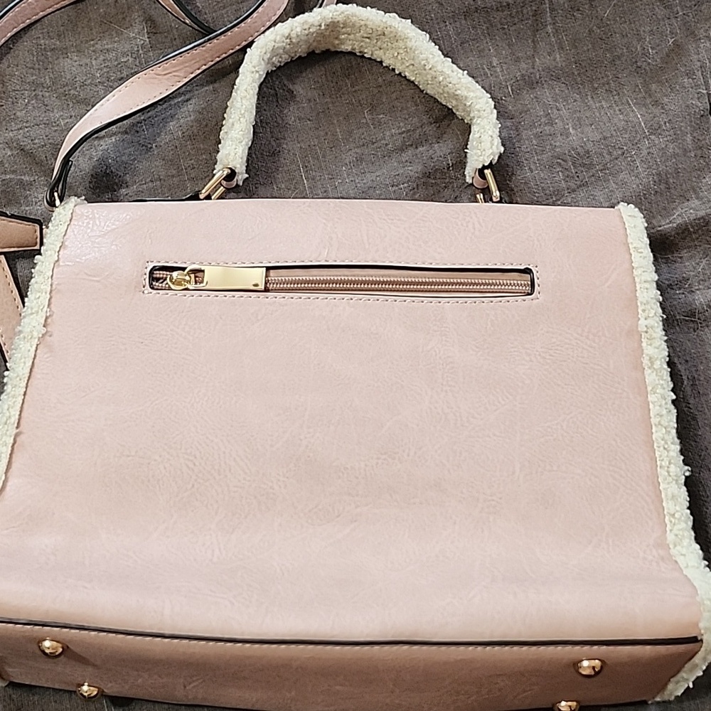 NWOT Womens Pink Shoulder Bag with Shearling Trim - Picture 6 of 6